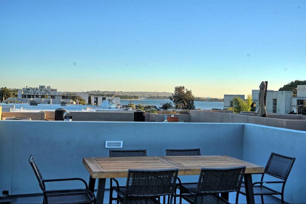 3BD Sleeps 8 Rooftop Bayside Feel the Ocean Breeze Villa San Diego Buitenkant foto